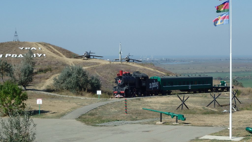 Военная горка, экспозиция боевой техники