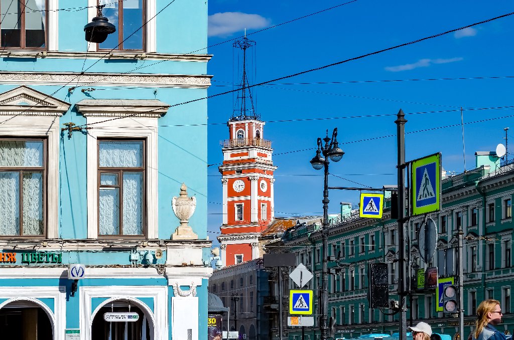 Башня Городской думы на Невском проспекте