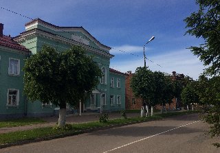 Гдов
