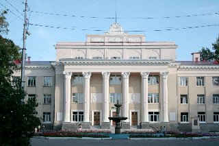 Октябрьский