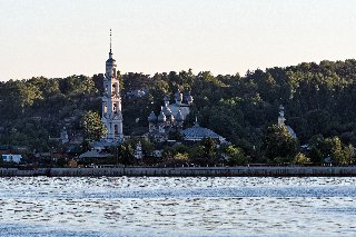 Панорама Юрьевца на берегу Волги