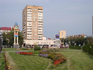 Городская застройка Подольска на берегах Пахры