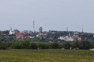 Исторический Белёв на левом берегу Оки