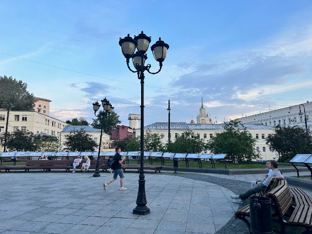 Хитровская площадь