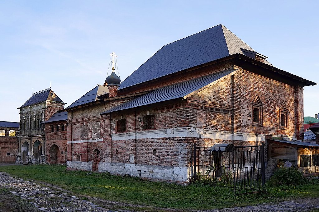 Храм Воскресения в Крутицах