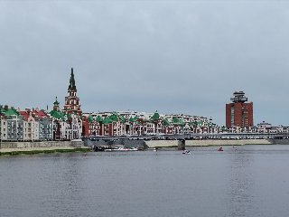 Театральный мост через реку в Йошкар-Оле