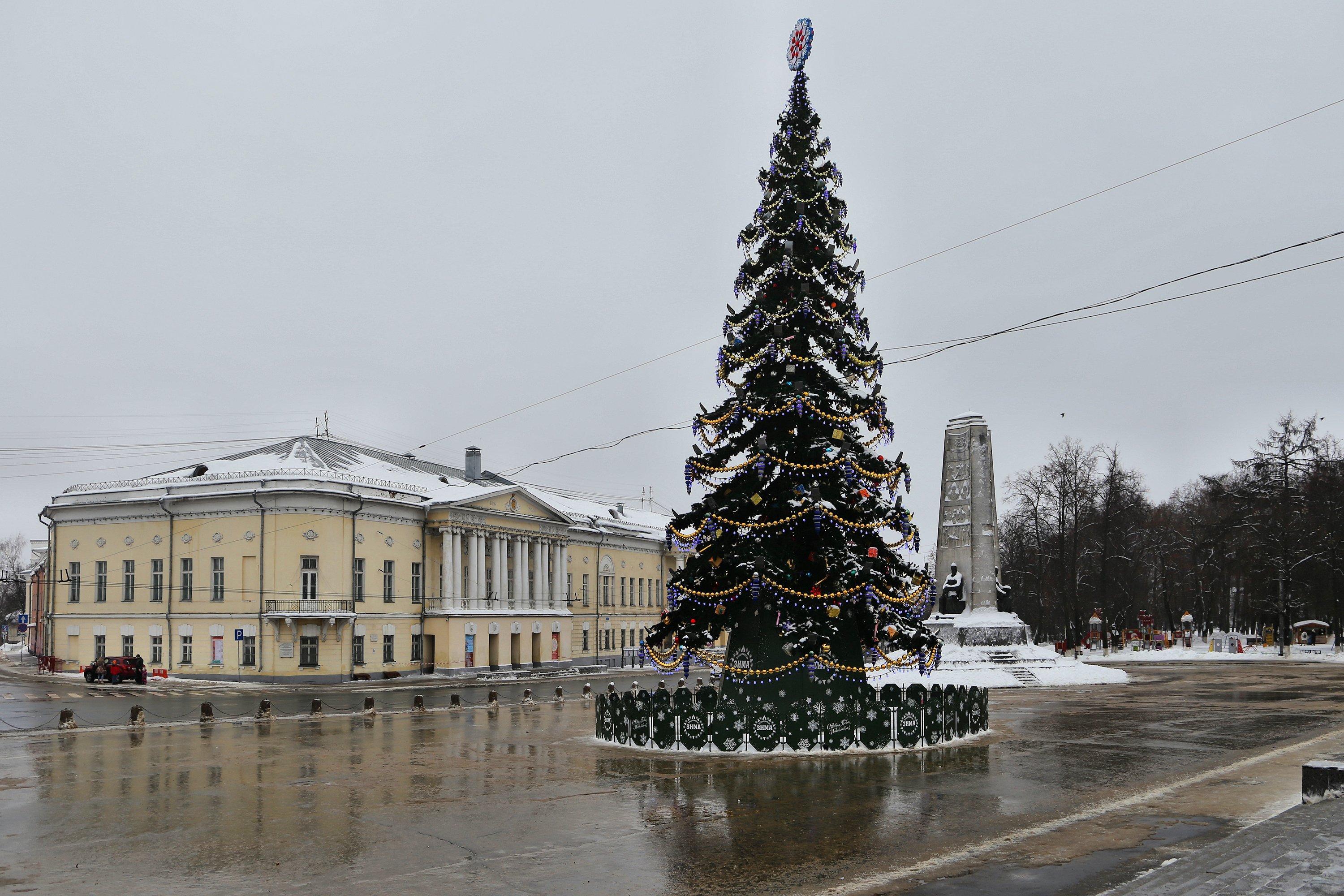 Соборная площадь