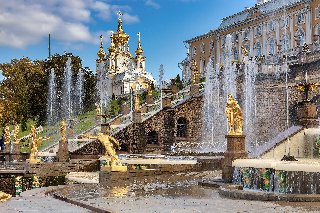 Большой каскад и Нижний парк Петергофа