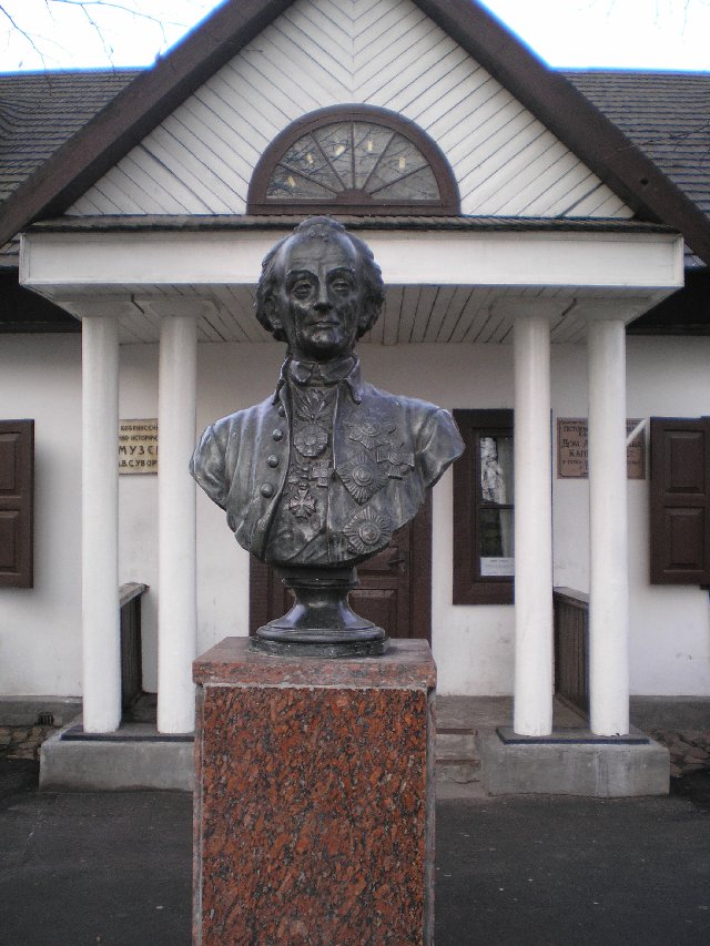 Памятник А.В. Суворову в Кобрине