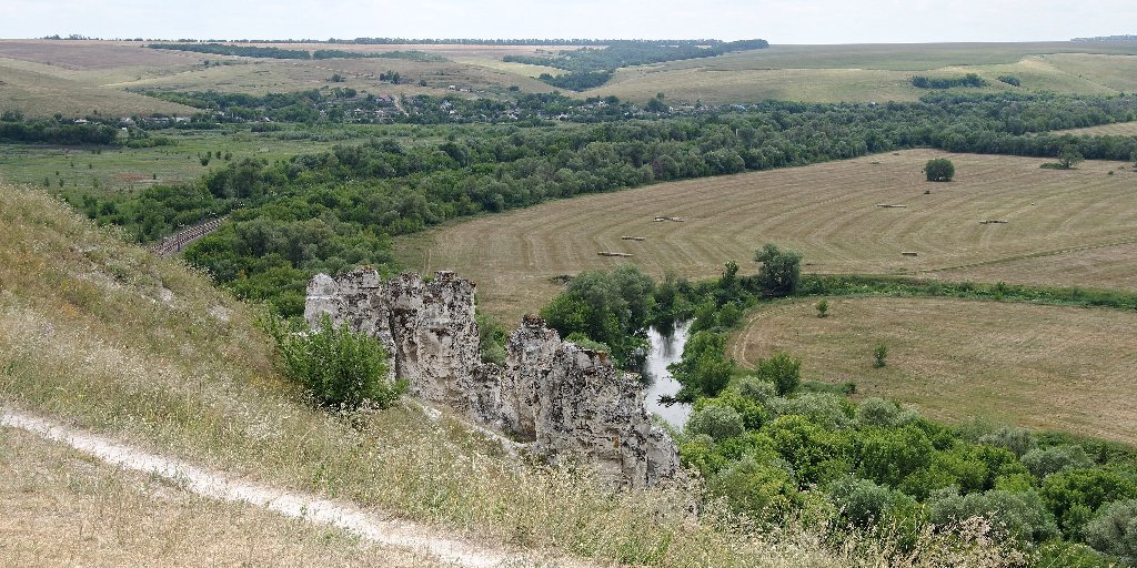 Вход в пещерную церковь