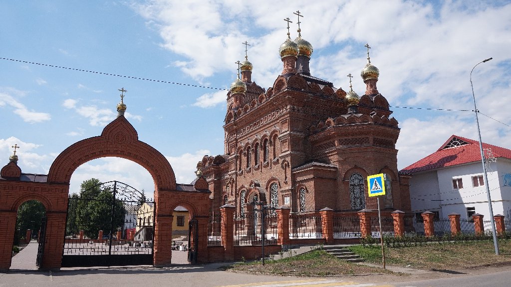 Крестовоздвиженская церковь в Хвалынске