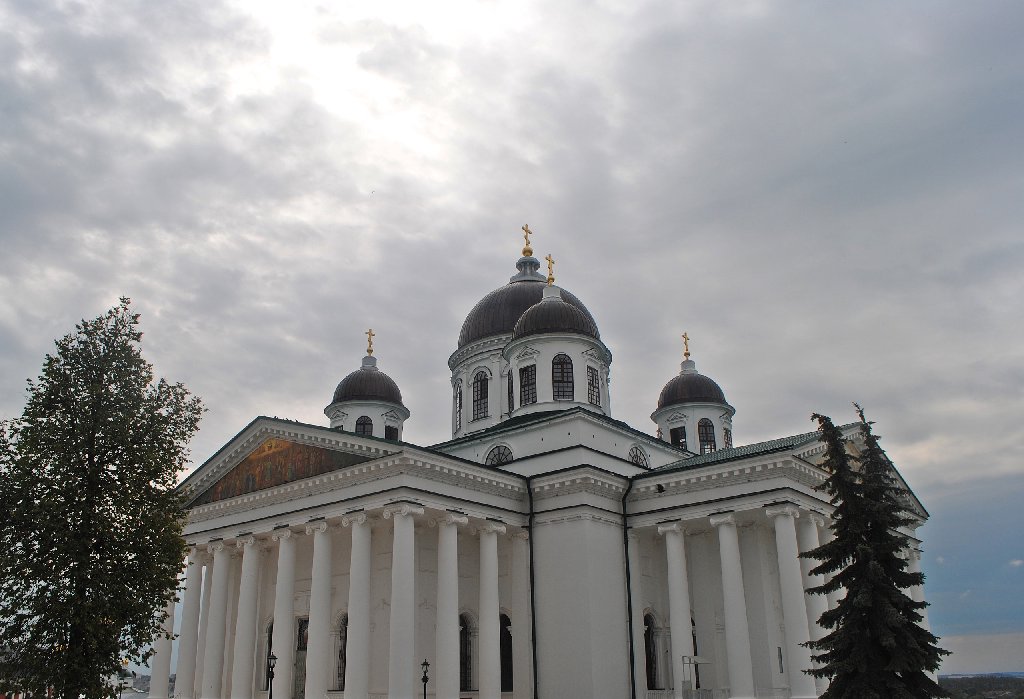 Воскресенский собор на Соборной площади Арзамаса