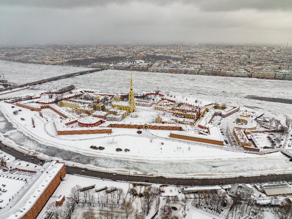 Петропавловская крепость с высоты